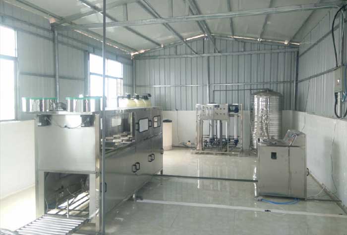 礦泉水廠設(shè)備
